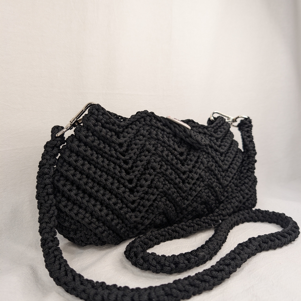The Braided Jewel Hand Crocheted Black Chevron Crossbody Bag Lined - Picture 2 of 8